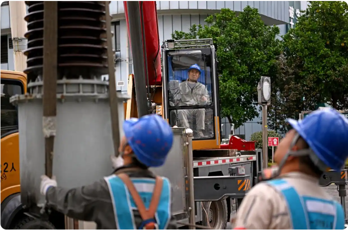 秋檢護航電網安全:電力人的攻堅時刻